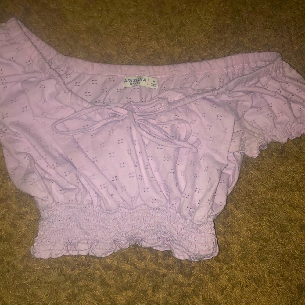 A perfectly purple cropped fitted shirt